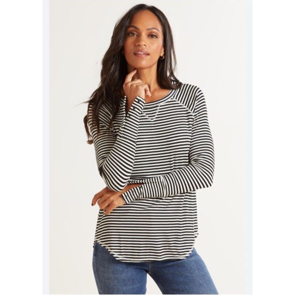 Evereve Top Size‎ S Black White Stripe Long Sleeve Thermal
